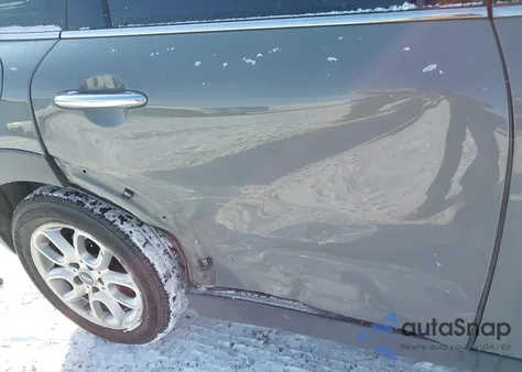 2019 Mini Clubman Cooper z USA, uszkodzony, nr VIN WMWLU1C52K2F29682